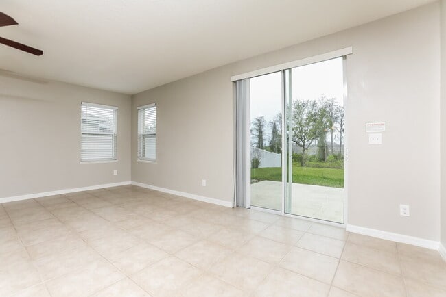 Building Photo - 123 Prairie Falcon Dr