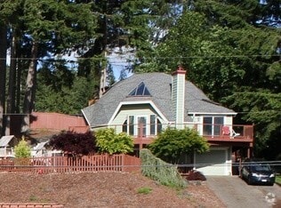 Building Photo - 6901 82nd Ave NW