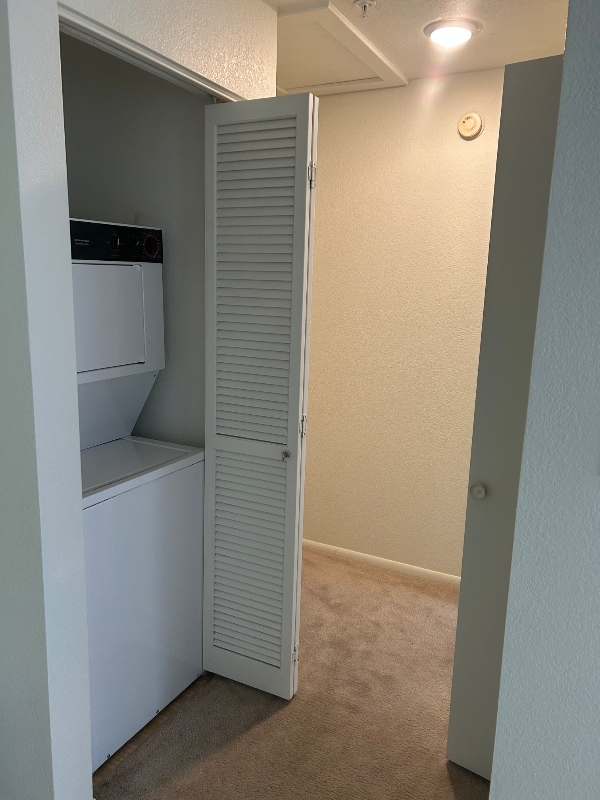Foto del edificio - 2044 Mesquite Ln