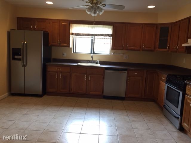 Foto principal - 22 Foxs Ln