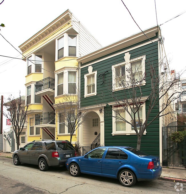 Building Photo - 146 Freelon St