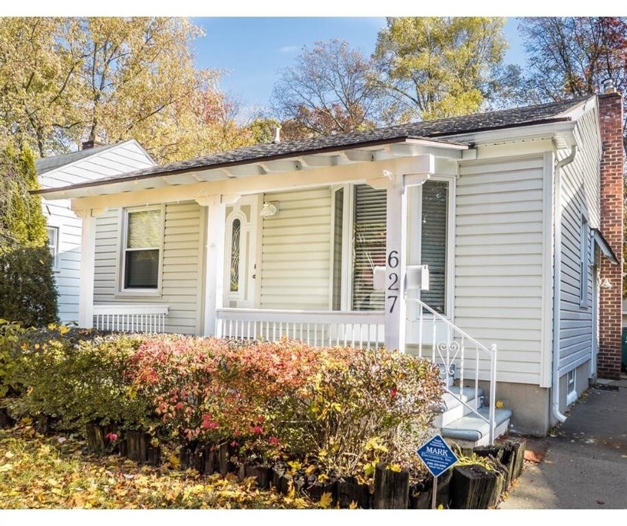 Primary Photo - 627 S Rembrandt Ave