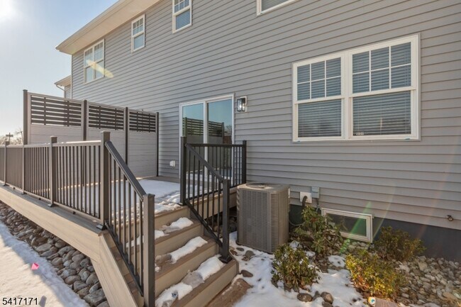 Foto del edificio - 150 N Auten Ave