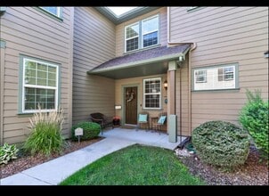 Building Photo - 1294 E Winding Creek Dr