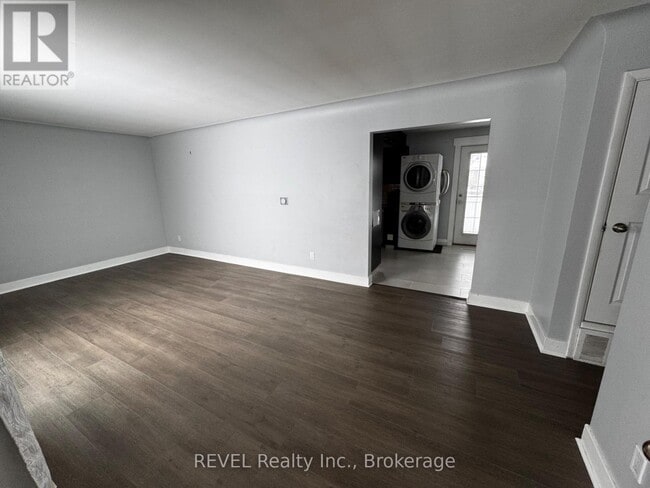 Building Photo - 7792 Wilson Crescent