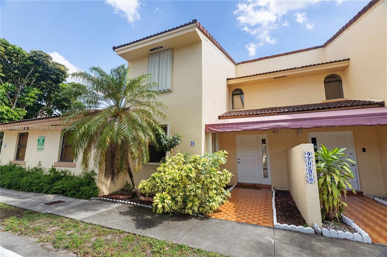 Primary Photo - 2090 SW 122nd Ave