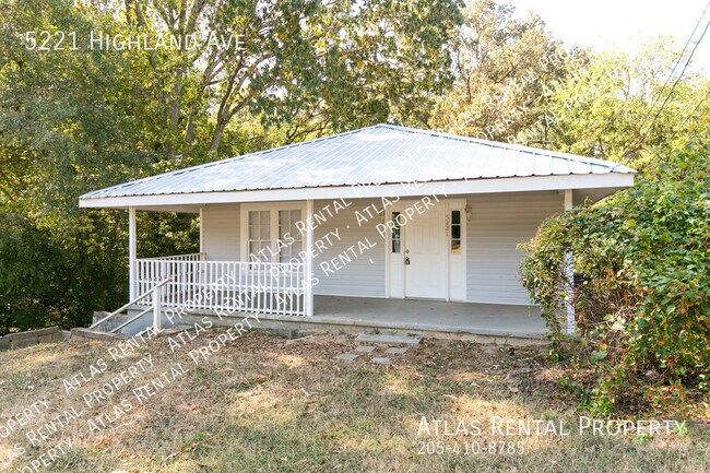 Building Photo - 5221 Highland Ave