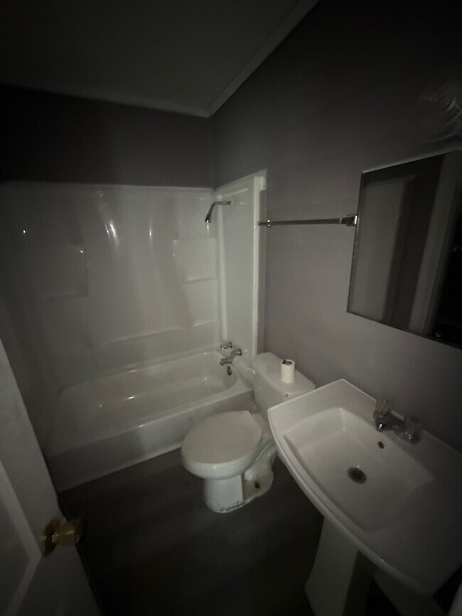 Foto del edificio - 912 Lindsey Dr