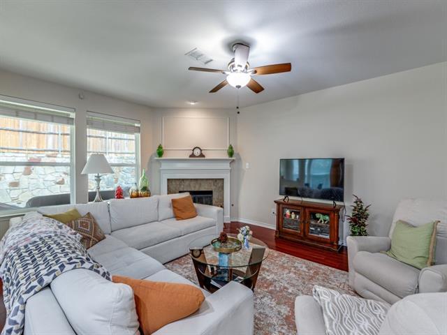 Building Photo - 8608 Davis Dr