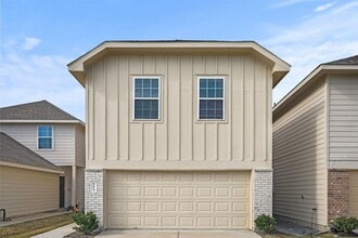 Building Photo - 2623 Bouvardia Wy