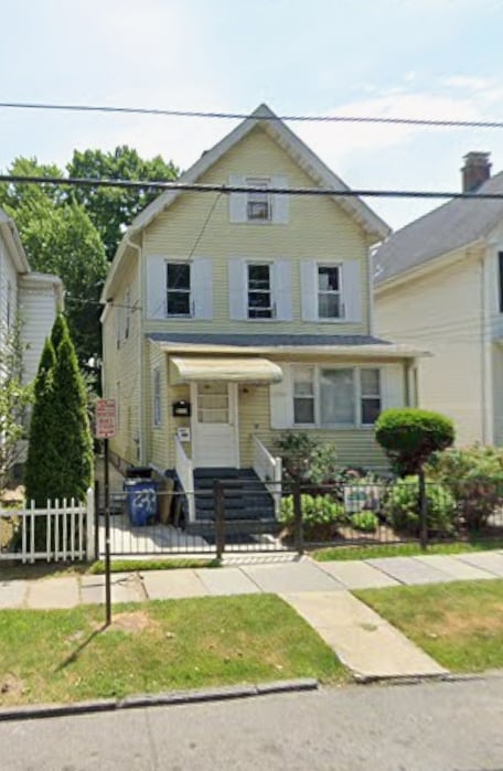 Building Photo - 233 N Terrace Ave