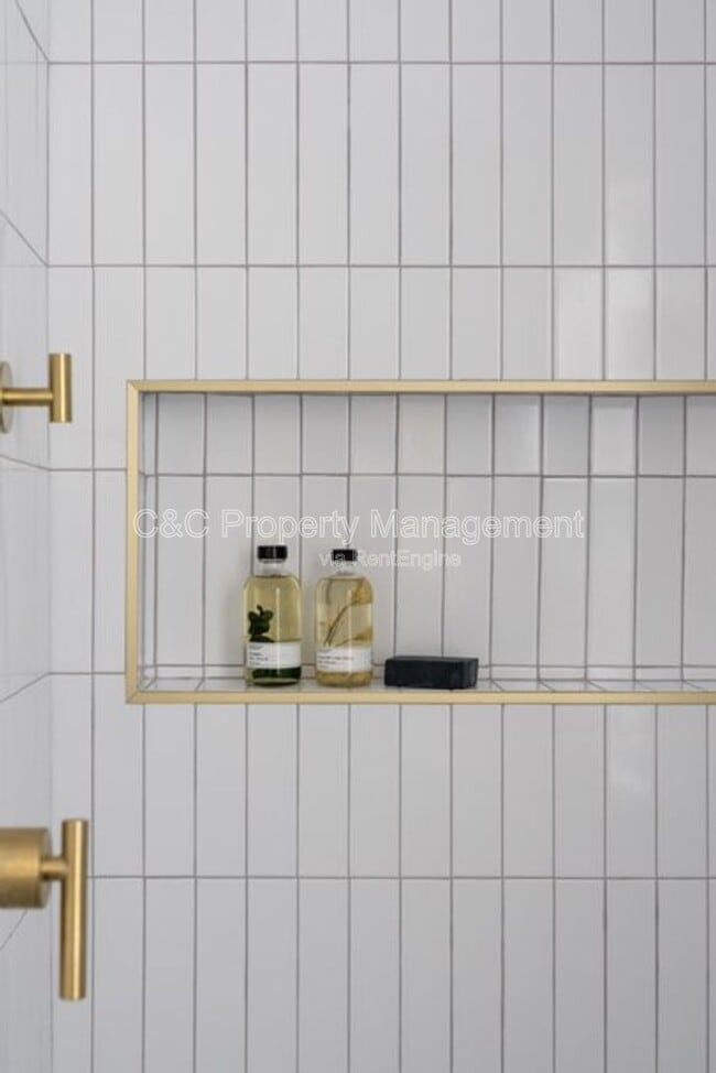 Foto del edificio - 5234 Chariton Ave