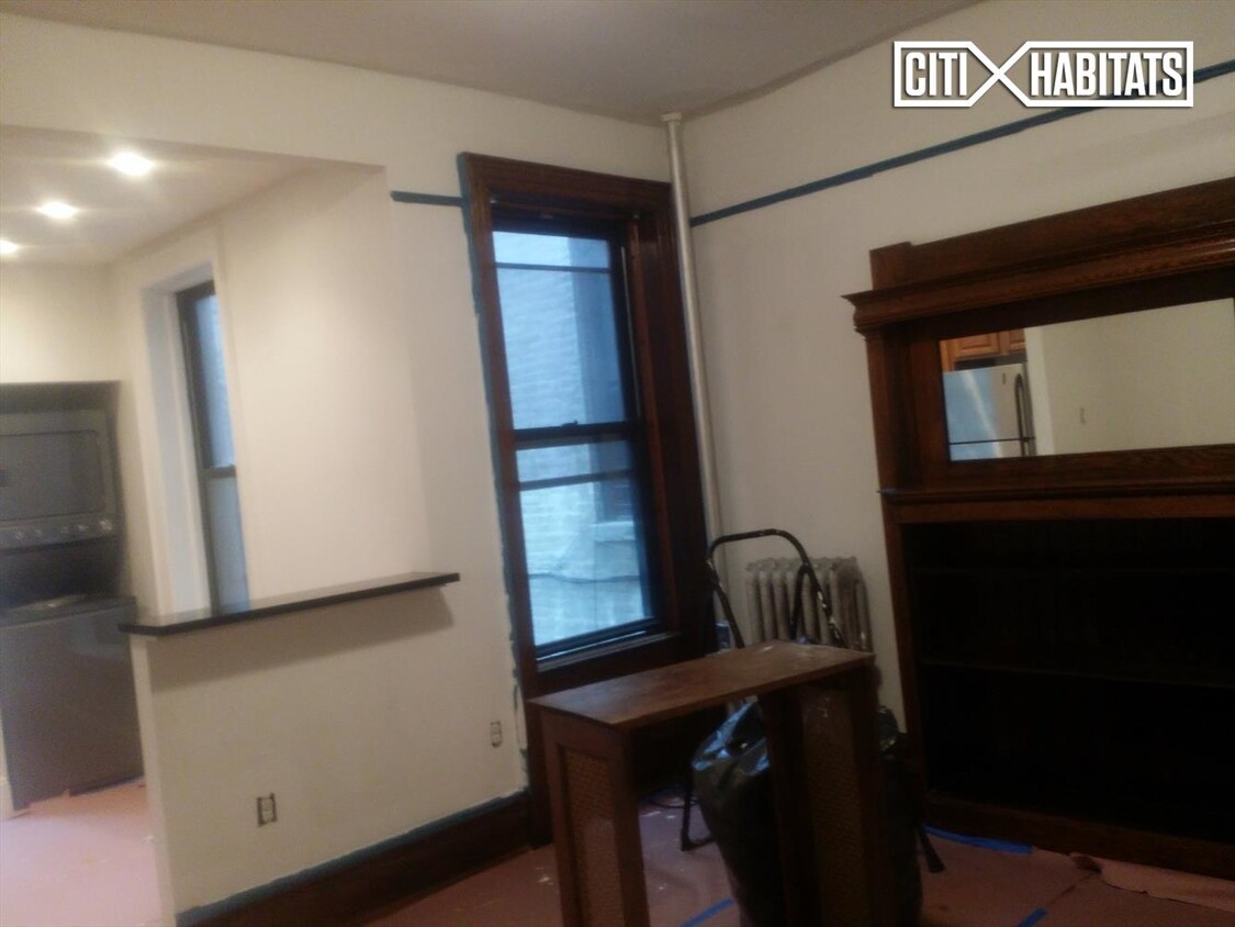 Building Photo - 507 2nd St