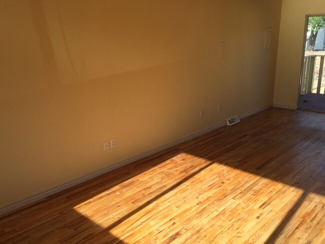 Foto del edificio - 3527 Pueblo St
