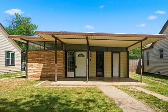 Building Photo - 1317 Peach St
