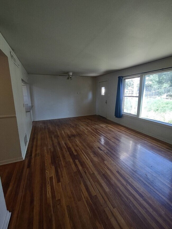 Foto del edificio - Duplex in near Aspen Elementary