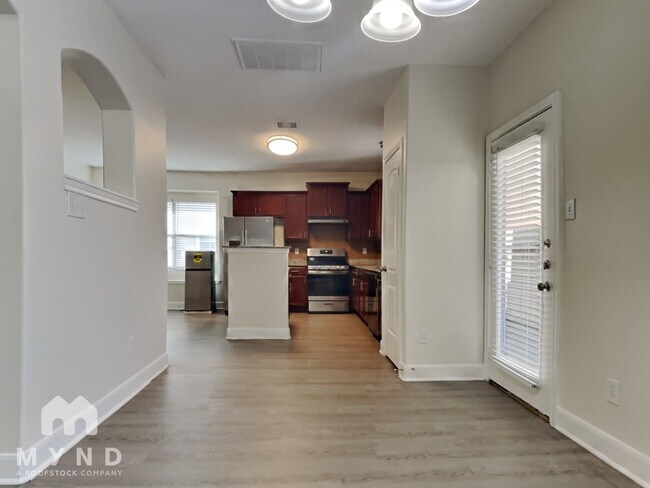 Foto del edificio - 3734 Ashford Villa Ln