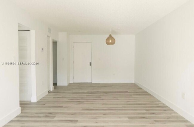 Foto del edificio - 8287 SW 128th St