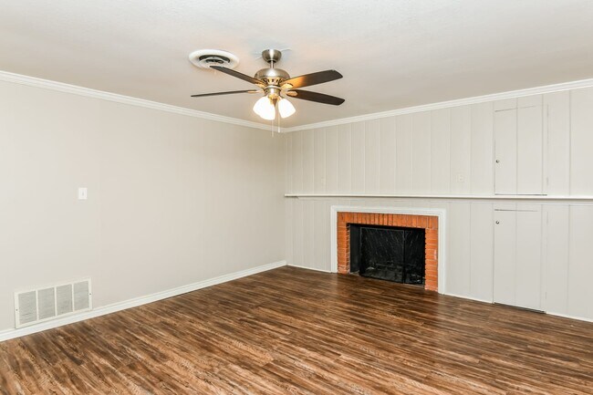 Building Photo - 3587 Dryden