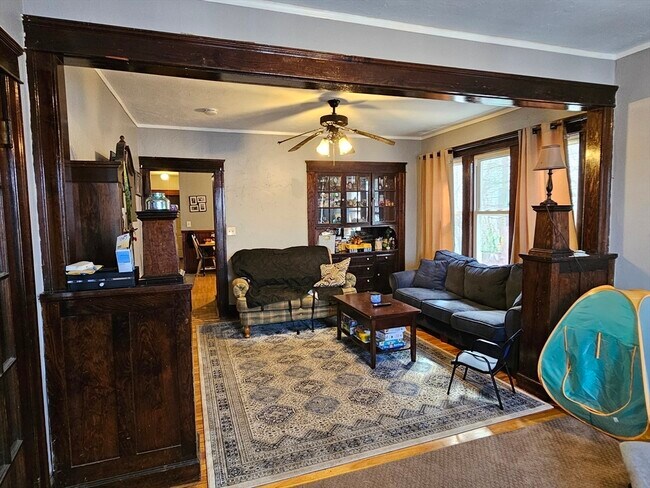 Foto del edificio - 169 Perry Ave