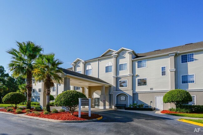 Foto del edificio - 6401 St Johns Ave