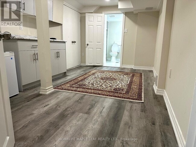 Building Photo - 3266 Mintwood Cir