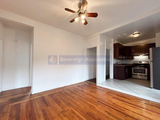 Foto del edificio - 3139 Broadway