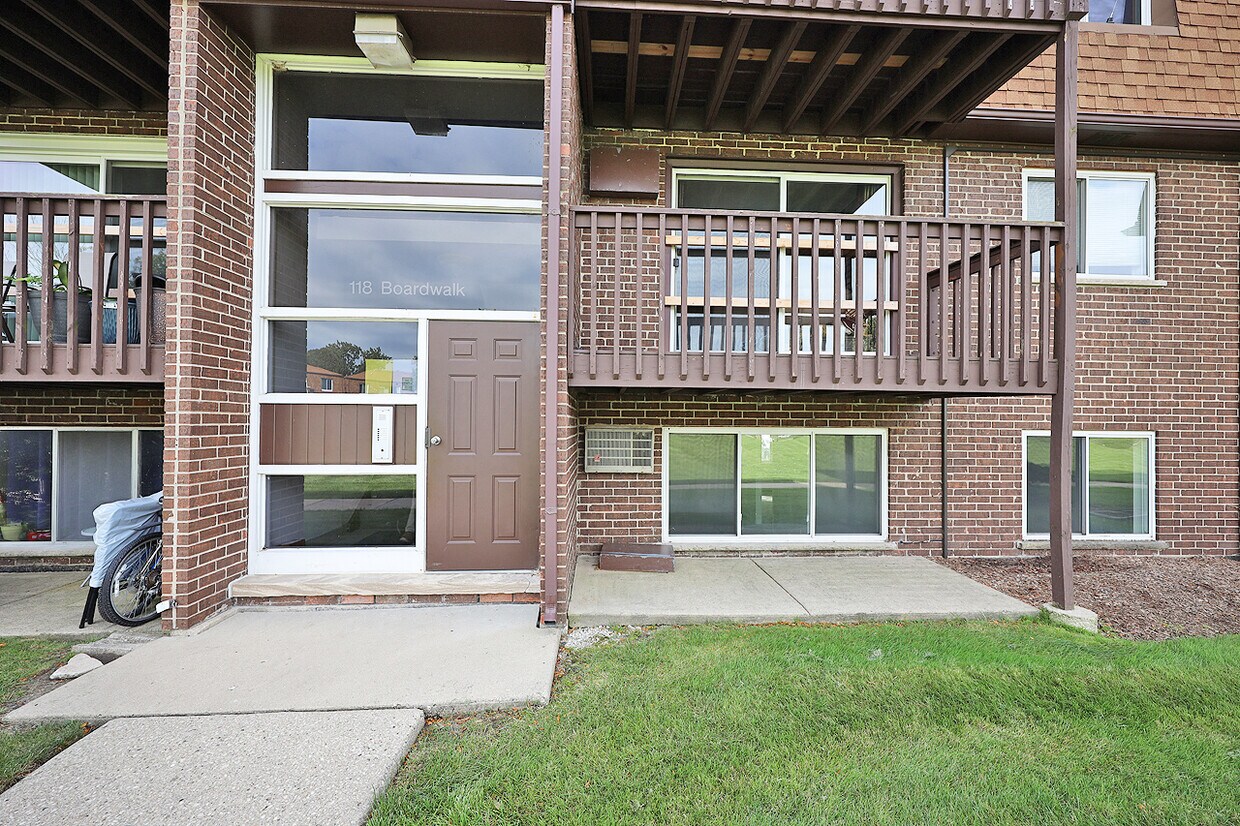 118 Boardwalk St Unit GW, Elk Grove Village, IL 60007 Condo for Rent