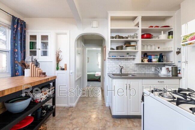 Foto del edificio - 2009 S 1500 E