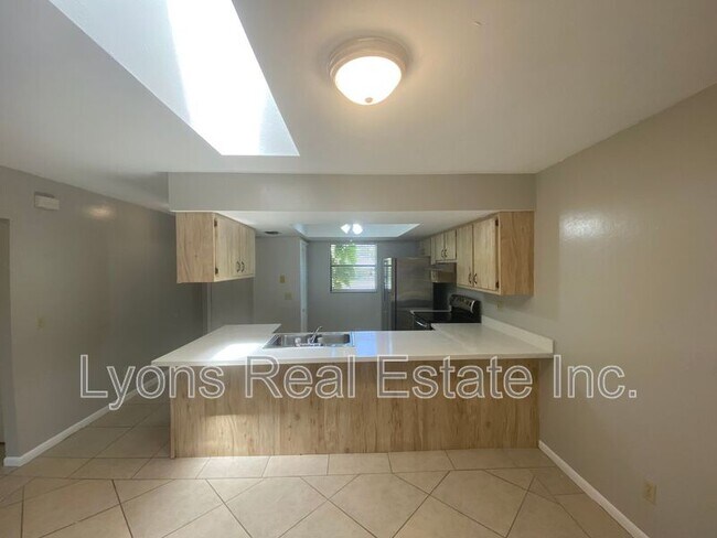 Foto del edificio - 268 SW 2nd Ter
