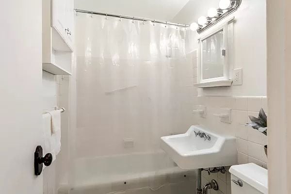 Foto del edificio - 1966 Newbold Ave