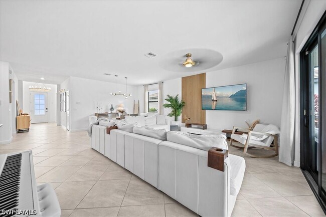 Building Photo - 14470 Secret Garden Cove