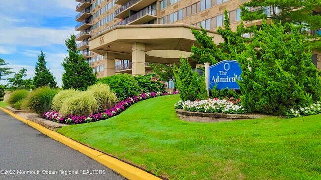 Foto del edificio - 55 Ocean Ave N