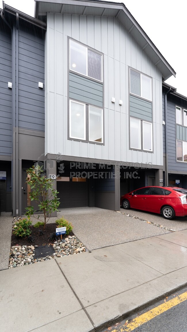 Building Photo - 16111 36th Ave W