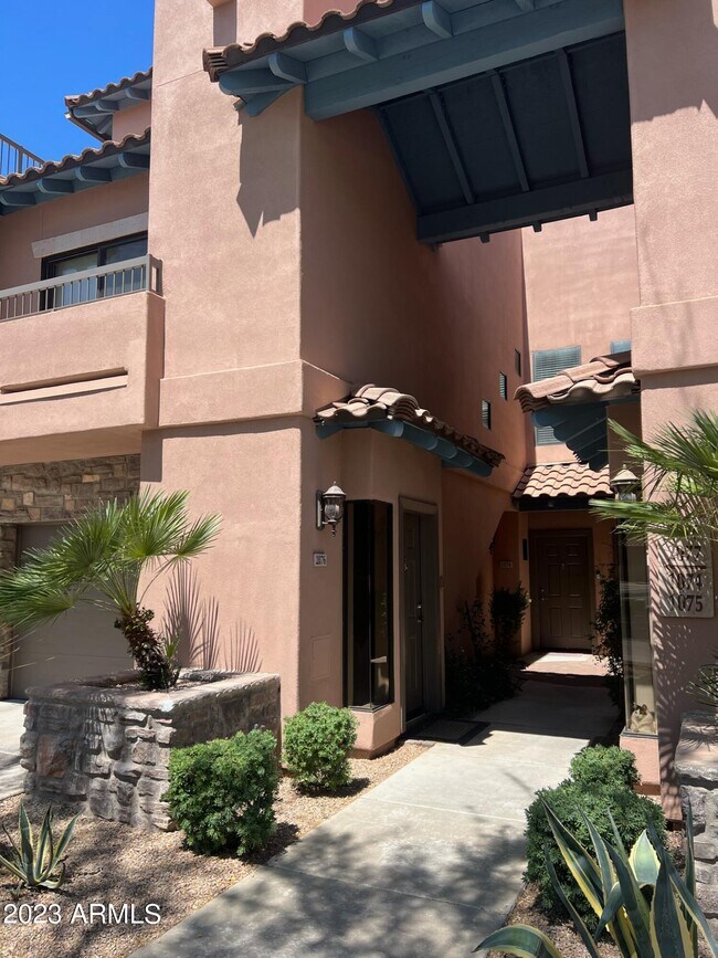 Foto del edificio - 20660 N 40th St