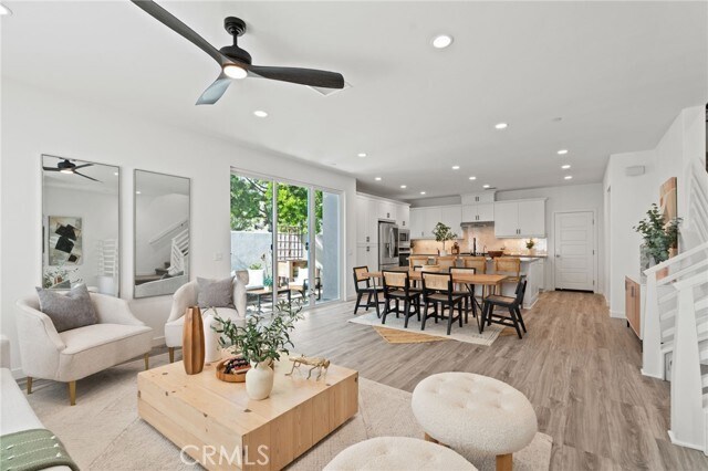 Building Photo - 101 Stage