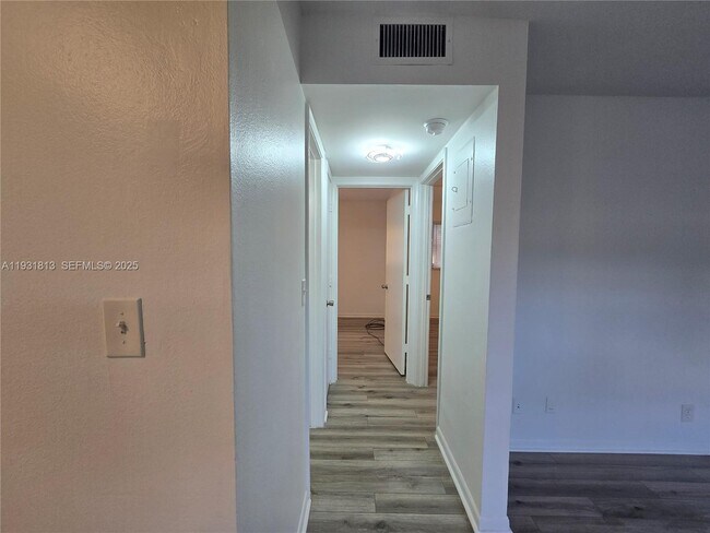 Foto del edificio - 5186 NE 6th Ave