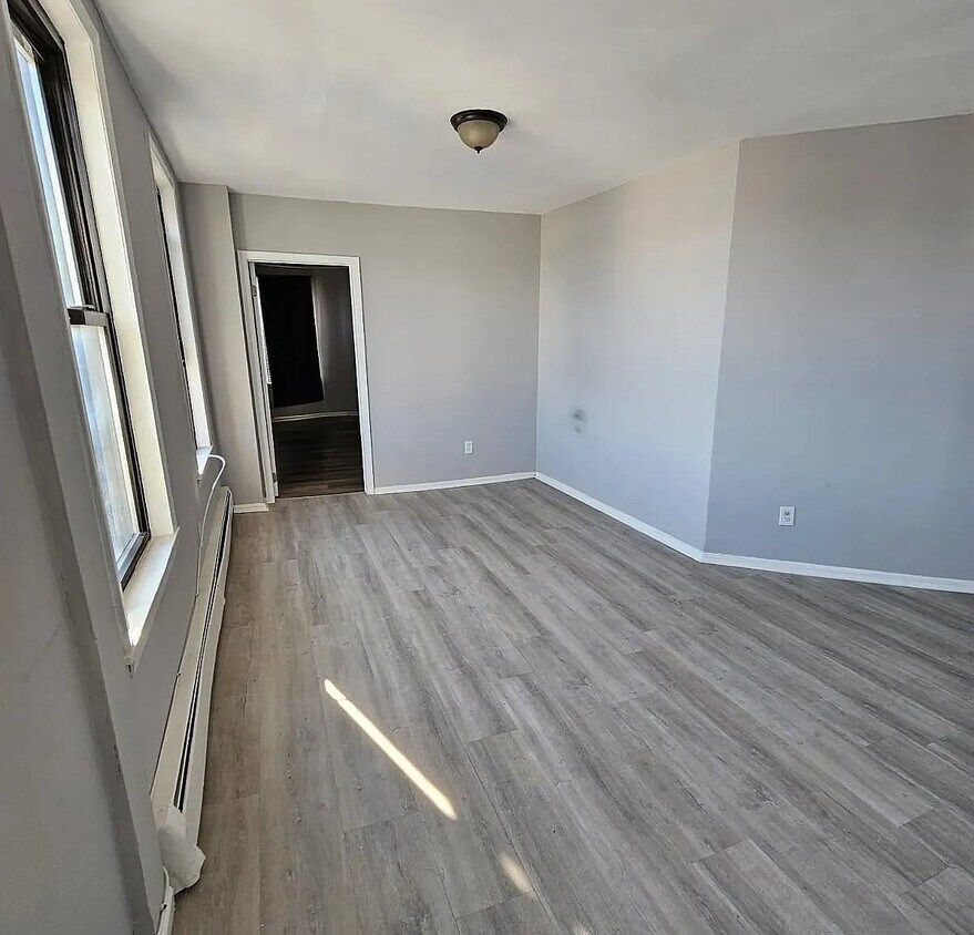 Foto del edificio - 352-354-354 New Brunswick Ave