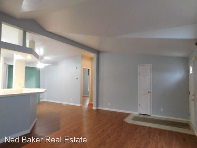 Building Photo - 3 br, 2 bath House - 1584 Willow Lake Rd N