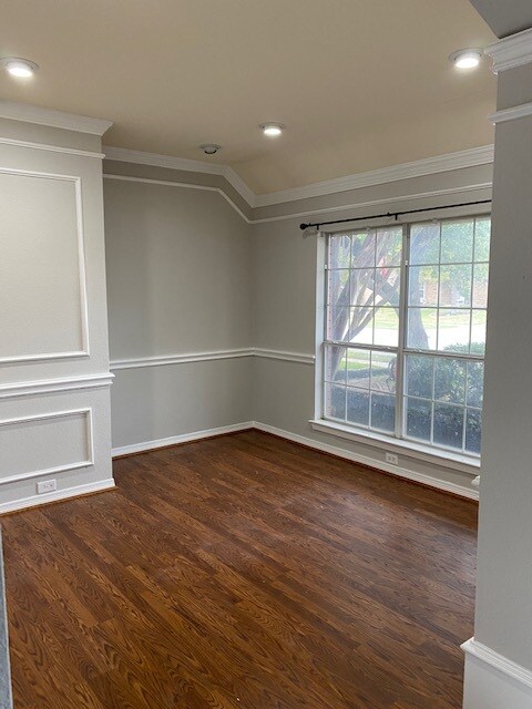 Foto del edificio - 2733 Woodbridge Dr