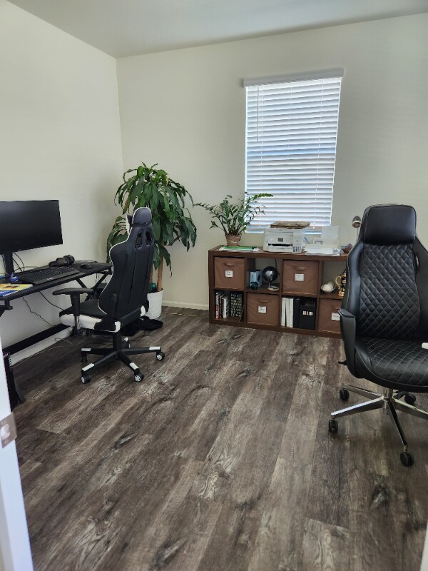 Foto del edificio - 3207 Meadow Gate Dr