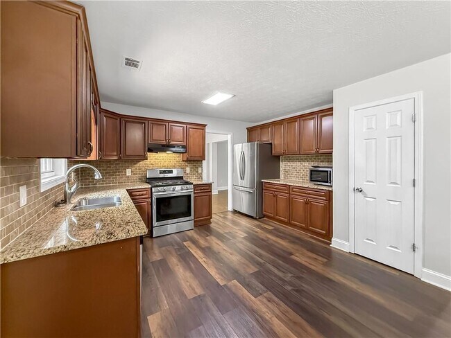 Foto del edificio - 4410 Wessington Ln