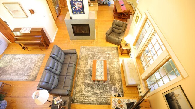 Foto del edificio - 208 High Brook Rd