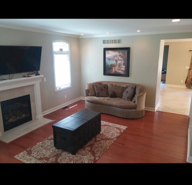 Foto del edificio - 799 N Holbrook St