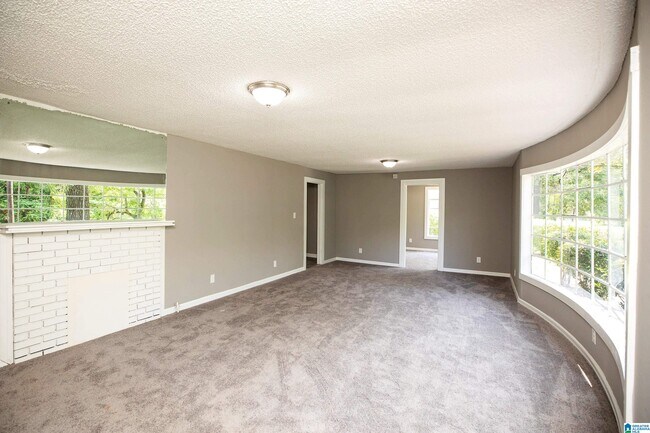 Building Photo - 410 Swann Dr
