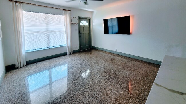 Foto del edificio - 3613 W Oklahoma Ave