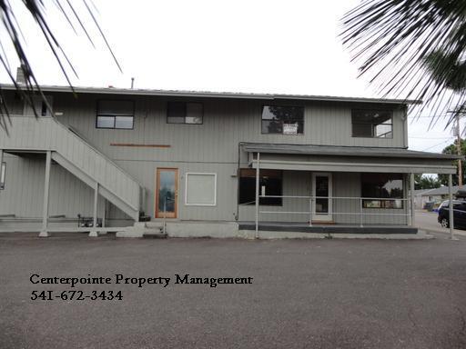 Building Photo - 228 NE Ward Ave