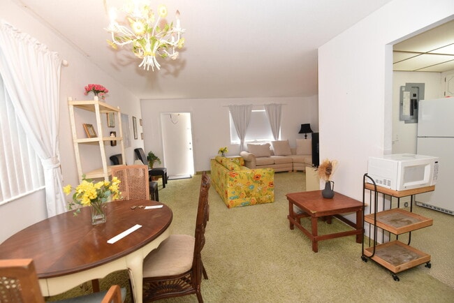 Foto del edificio - 715 Saxony Pl