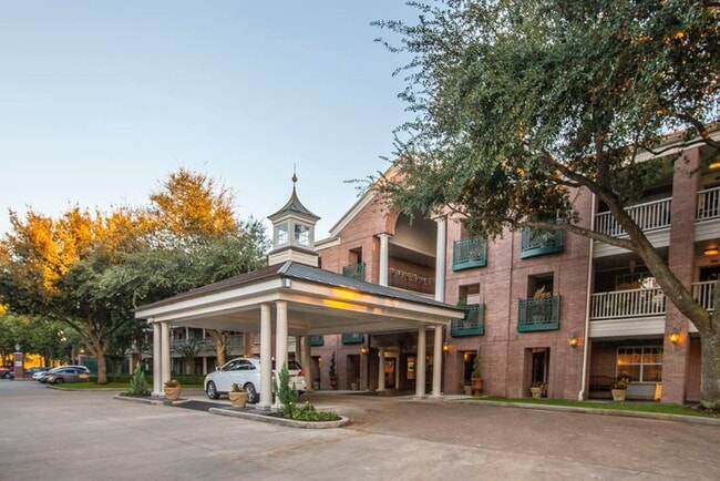 Building Photo - King's Reserve Willowbrook
