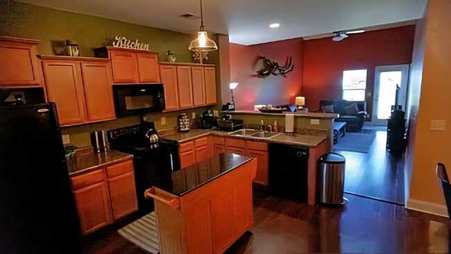 Foto del edificio - 2716 Nashboro Blvd